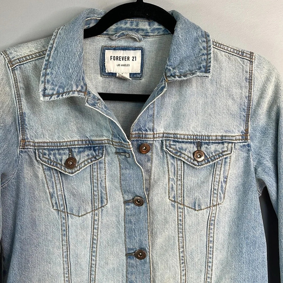 FOREVER 21 Blue Light Wash Denim Jean Jacket Cotton Trucker Cropped Western S - Picture 3 of 11